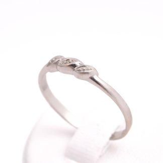 RING VITGULD M ÅTTKANT-SLIPAD DIAMANT, 18,5MM, SVENSK "KATTFOT"-STÄMPEL