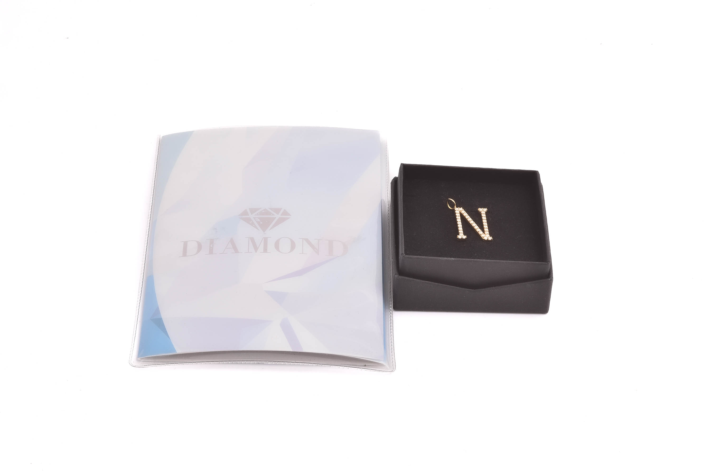 HÄNGE ”N” M 36 BRILJANT-SLIPADE DIAMANTER (OBS!! EN DIAMANT ÄR SYNTETISK) 2,4CM INKL ÖGLAN, INTYG FRÅN GULD & Co MEDFÖLJER (DÄR STÅR DET DOCK INGET OM ATT EN STEN ÄR SYNTETISK) - Bild 2