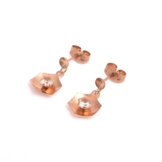 PAR ÖRHÄNGEN M VIT SYNTETISK STEN, 1,5CM, SVENSK "KATTFOT"-STÄMPEL