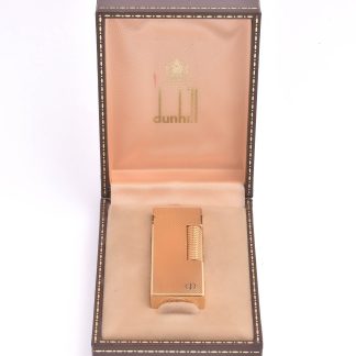 TÄNDARE DUNHILL I FÖRGYLLD METALL (BEHÖVER FYLLAS PÅ, ANNARS I FINT SKICK) I ORIG ETUI