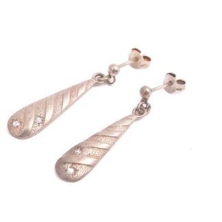 PAR ÖRHÄNGEN SILVER M VITA SYNTETISKA STENAR, 3,3CM