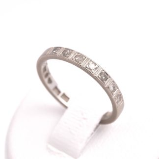 RING VITGULD M 7 ÅTTKANT-SLIPADE DIAMANTER, 15,5MM, GRAVYR I SKENAN, SVENSKA STÄMPLAR
