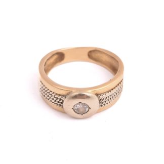RING M VIT SYNTETISK STEN, 15,75MM (STÄMPLAR SAKNAS, SÄLJES SOM DEFEKT)
