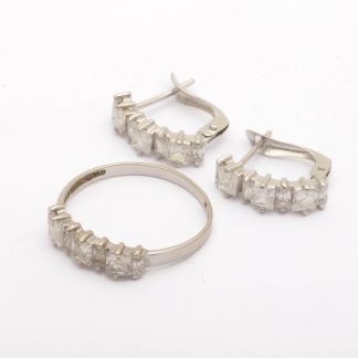 SMYCKESET MED KRISTALLER: RING STORLEK: ø 17,75MM - PAR ÖRHÄNGEN 14,5x4MM / 18K VITGULD 3,7G INKL STENAR