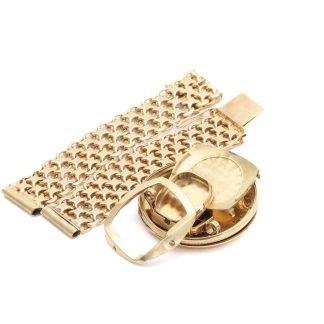 DEFEKTA GULDFÖREMÅL MED BUCKLOR, REPOR, NAGG OCH SKADOR / 18K 57,8G