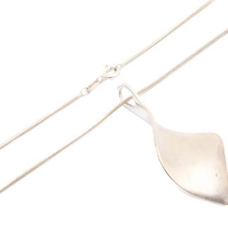 HALSKEDJA ORMLÄNK MED HÄNGE 45CM, BREDD: 2MM, HÄNGETS MÅTT: 58x22MM - TILLV. GULDFYNDGRUPPEN