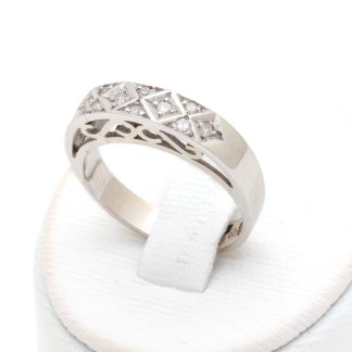 RING I VITGULD MED DIAMANTER ø 16MM - TILLV. HERIBERT ENGELBERT 1974