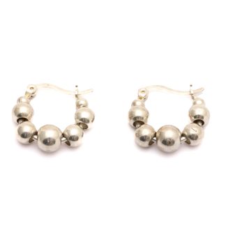 PAR ÖRHÄNGEN MED DOSERADE KULOR 18x6MM