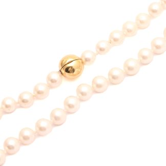 PÄRLCOLLIER ø 7MM, 46,5CM - MED LÅS I 18K GULD FRÅN OLE LYNGGAARD - OBS! BEHÖVS TRÄS OM - VIKT INKL PÄRLOR: