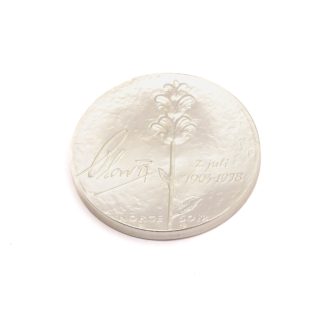 SAMLARMYNT I SILVER - 50 KRONER NORGE - KUNG OLAV V - 2 JULI 1903-1978 ø 36MM - I PLASTFODRAL