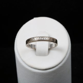 RING VITGULD MED DIAMANTER TOTALT 0,07CT. SVENSKTILLVERKAD. 17,2MM
