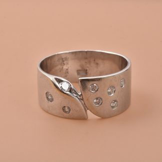 RING M DIAMANTER,GENOMSLAG AV STÄMPEL 19 MM