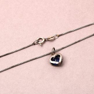 HALSKEDJA 44CM MED HÄNGE SYNTETISK STEN