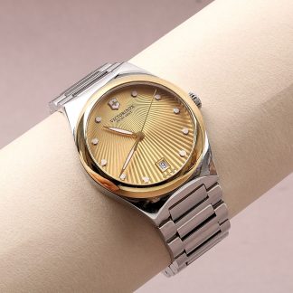 DAMUR VICTORINOX SWISS ARMY. 32MM, REF.241633. REKNYPRIS 6750KR. BATTERI SLUT