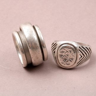 DEFEKTA SMYCKEN 2 RINGAR