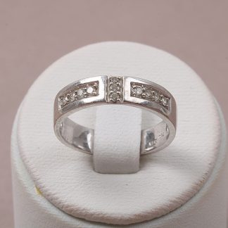 RING VITGULD MED DIAMANTER TILLV. GULDFYND. 16,5MM