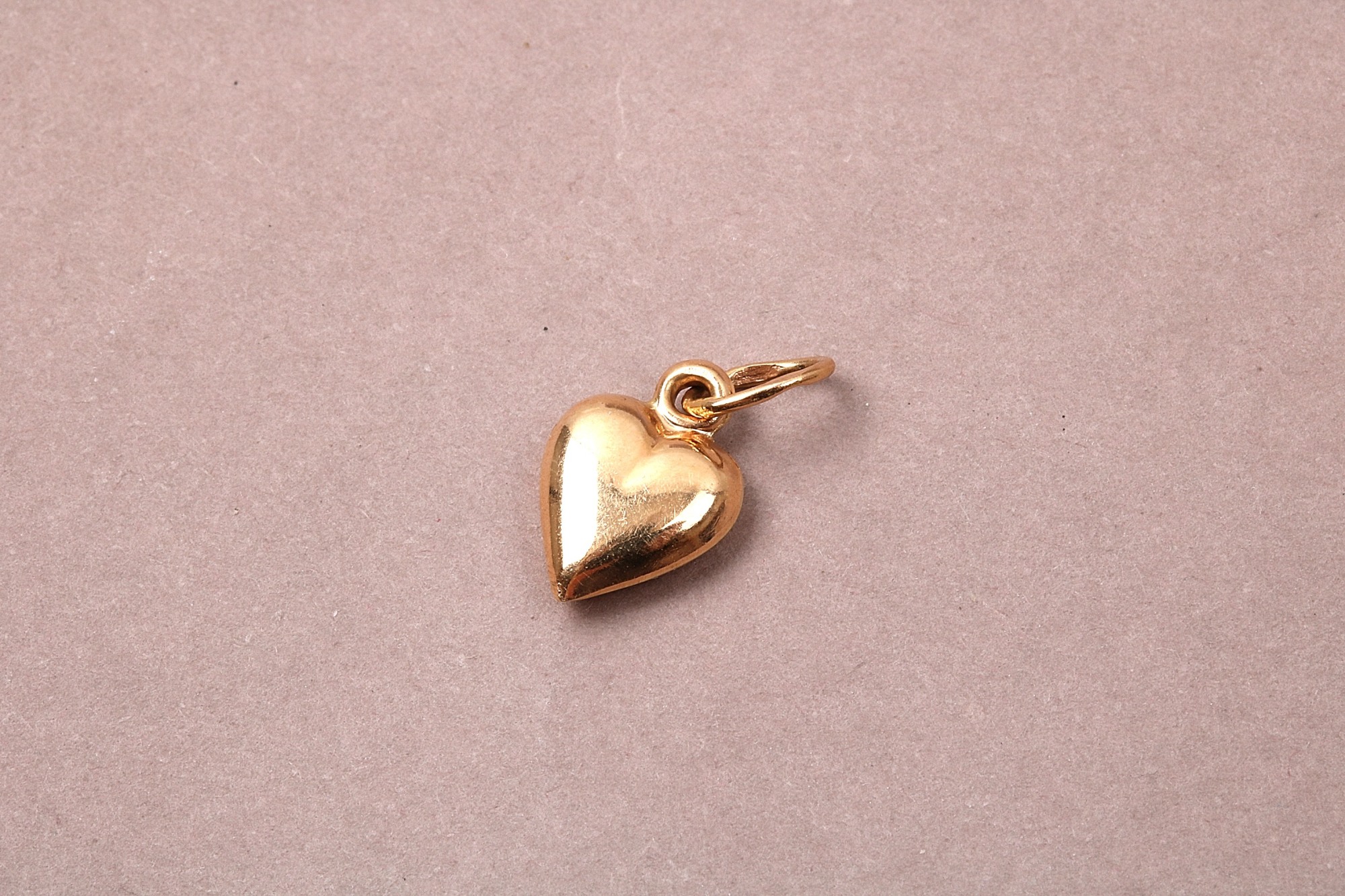 HÄNGE HJÄRTA L. 1,5CM. SVENSKTILLVERKAD