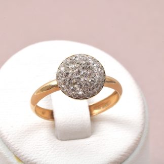 RING MED SYNTETISKA STENAR. 17MM. TOTALVIKT