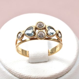 RING MED SYNTETISKA STENAR. 16MM. TOTALVIKT