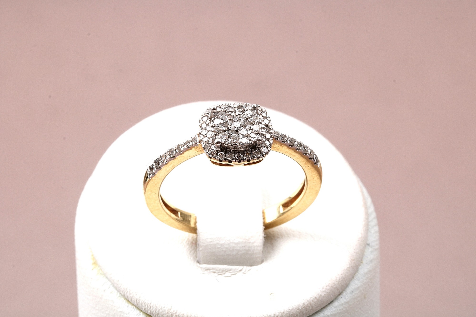 RING MED DIAMANTER, 16 MM, GULDFYND KVITTO 2021-01-08 REK NYPRIS DÅ 8998KR KÖPT PÅ KAMPANJ 6498KR