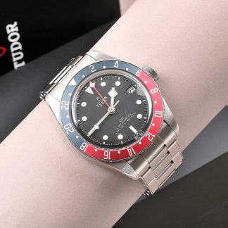 HERRUR TUDOR BLACK BAY GMT CERT 20220801 INNER OCH YTTERLÅDA EXTRA LÄNKBITAR KVITTO NYMANS UR 20220801 41460KR