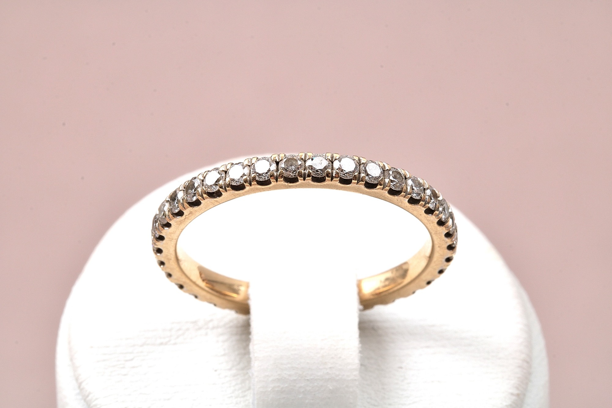 RING MED DIAMANTER, ETERNITY, TILLV. GULDFYND 17 MM
