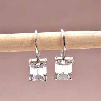 PAR ÖRHÄNGEN MED SYNTETISKA STENAR TILLV. TI SENTO, L 2 CM