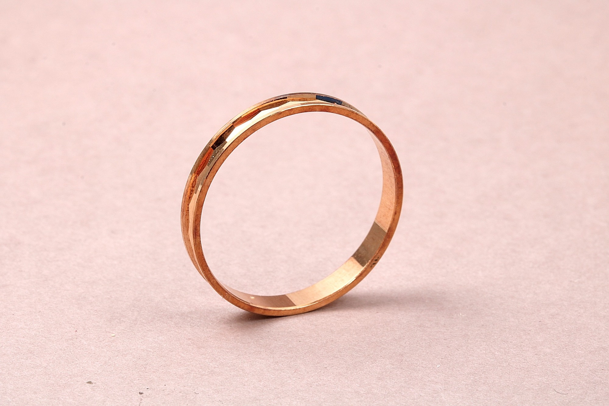 RING SL UTAN GRAVYR , 19,MM. SVENSKTILLVERKAD 1985