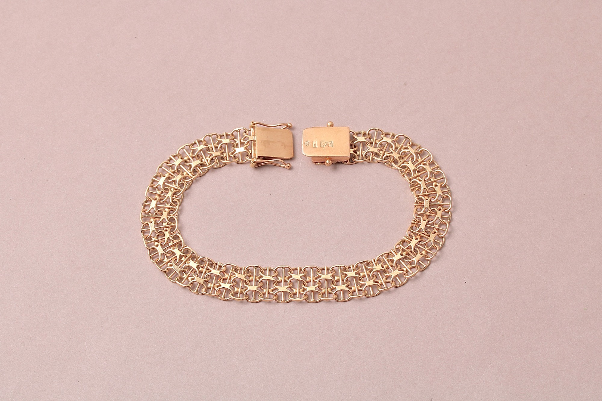 ARMLÄNK X-LÄNK MED STAV, L 18,5 CM B 1 CM. SVENSKTILLVERKAD 1989