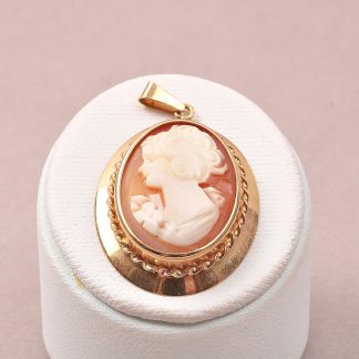 HÄNGE CAMÈ, L 3,3 CM B 2,1 CM. TOTALVIKT