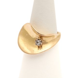 DEFEKT RING MED NAGGAD DIAMANT, REPOR, BUCKLOR OCH NAGG