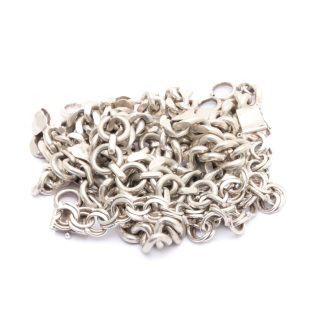 5 ARMBAND I OLIKA MODELLER, LÄNGDER: 18, 18,5, 19, 20,5 & 21CM I VARIERANDE SKICK, NÅGRA REPOR OCH EN LÅSBYGEL SAKNAS PÅ BISMARCKS LÅSET