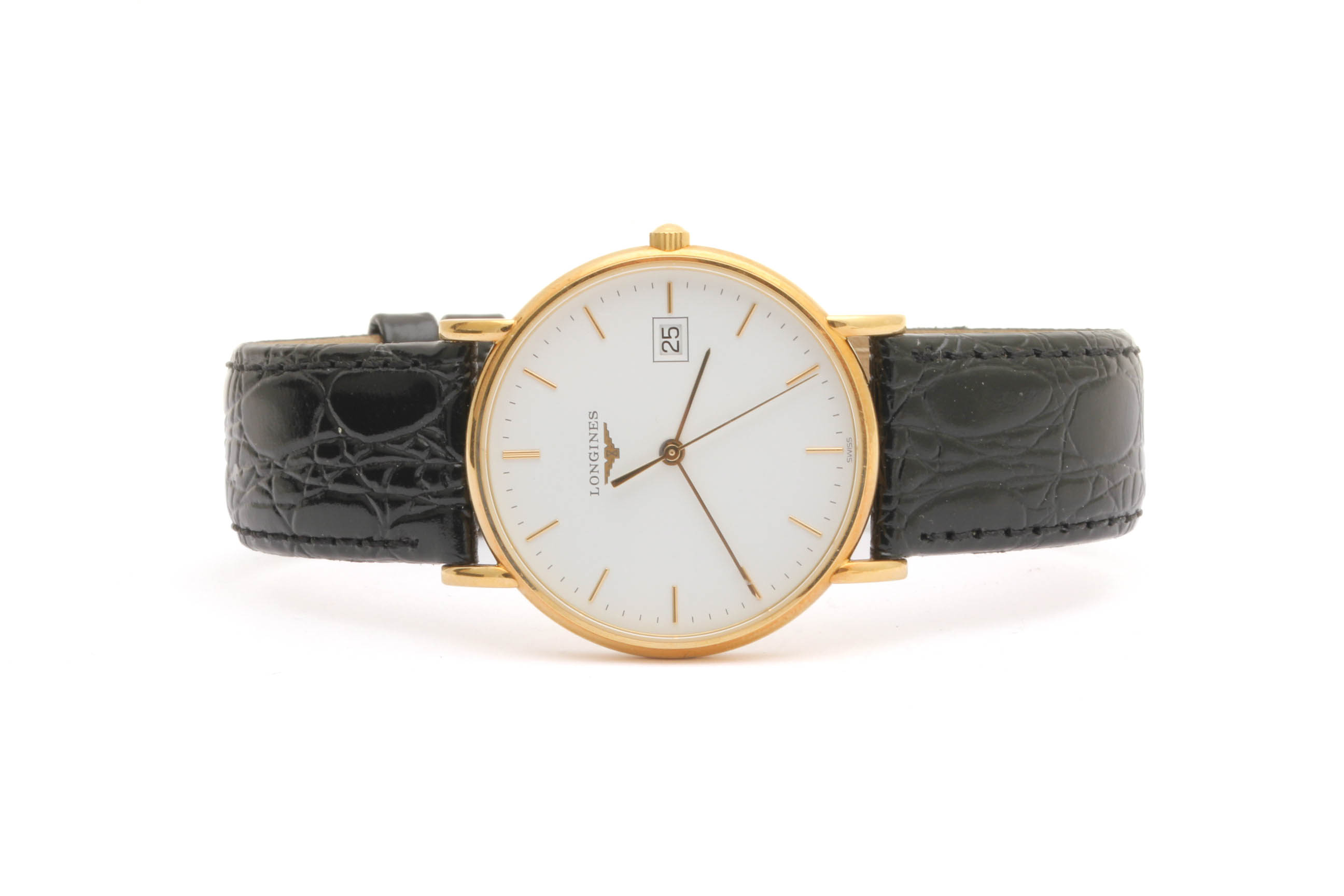 HERRUR LONGINES ø 33MM, DATUM, QUARTZ MED LÄDERBAND OCH CERT FRÅN NYMANS UR 2011, I ORIGINAL INNER OCH YTTERETUI – 18K GULD I BOETTEN – OBS! BATTERI SLUT, GRAVYR PÅ BAKSIDAN