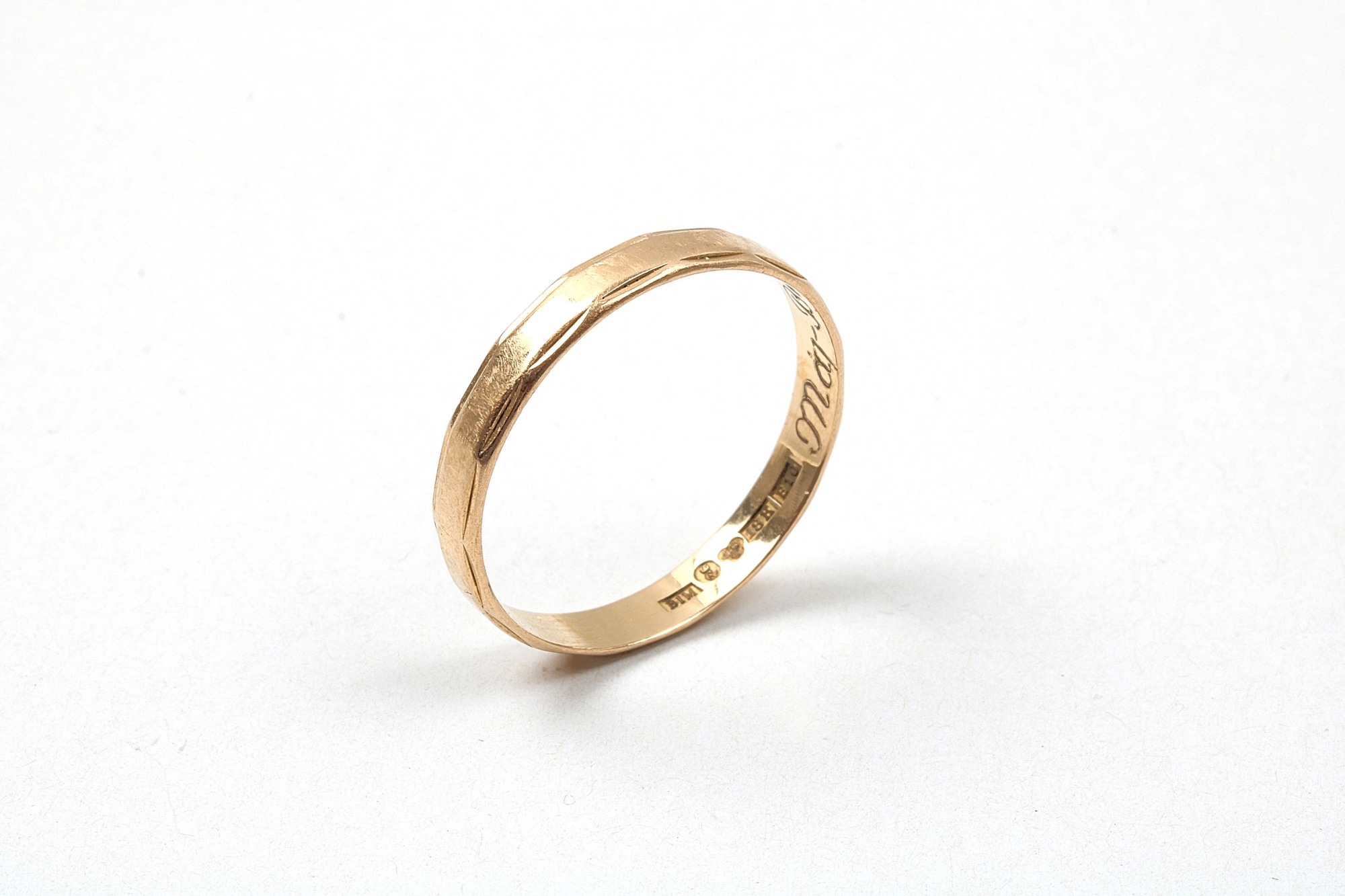 RING SL MED GRAVYR, 19,5 MM. SVENSKA STÄMPLAR
