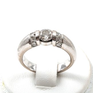 RING VITGULD MED DIAMANTER TOTALT 0,50CT, 16 MM. SVENSKTILLVERKAD 1997.