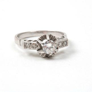 RING I VG M DIAMANTER,, 16 MM. EJ STÄMPLAR SÄLJS SOM DEFEKT SMYCKE