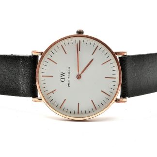 HERRUR DANIEL WELLINGTON QUARTZ. 40MM. BRUKSSLITAGE