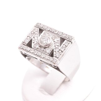 RING VITGULD M 27 BRILJANT-SLIPADE DIAMANTER, 19MM, ÄNDRAD I STORLEK, TILLV. STOCKHOLM 2010