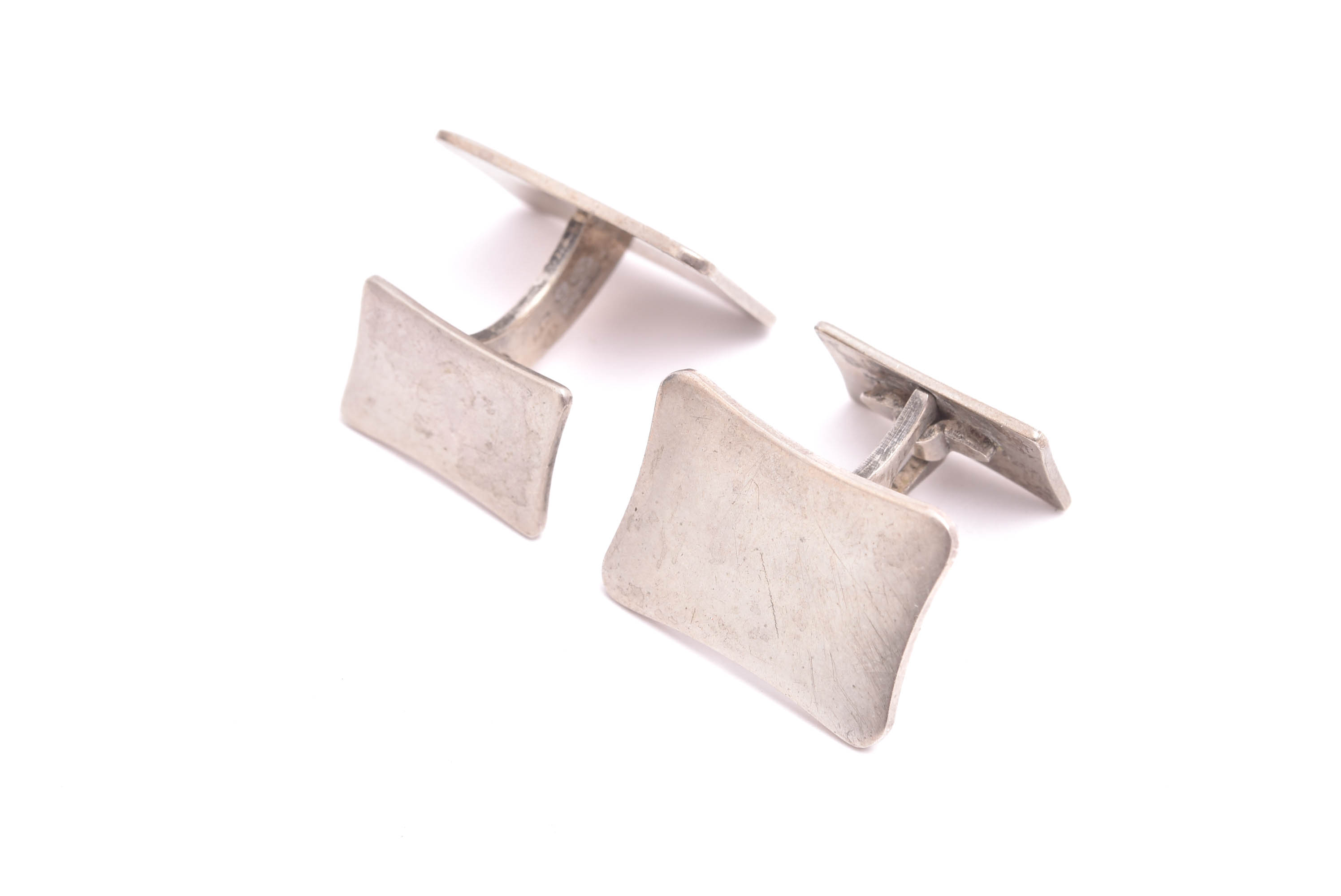 PAR MANSCHETTKNAPPAR SILVER, 2CM, TILLV. FORSELL, FALKENBERG 1947