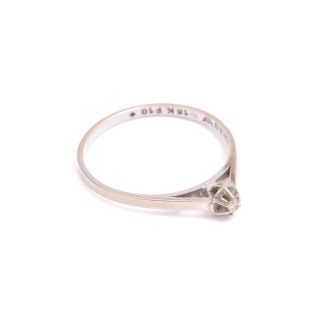 RING VITGULD M BRILJANT-SLIPAD DIAMANT 0,03CT, 19,5MM, TILLV. GULDFYND 1980 (EVENTUELLT I BEHOV AV ATT RODIERAS OM)