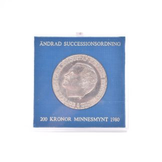 MINNESMYNT SILVER 200:- SVERIGE 1980 "ÄNDRAD SUCCESSIONSORDNING" I ORIG PLAST-ETUI
