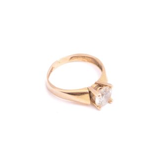 RING M VIT SYNTETISK STEN, 15,5MM