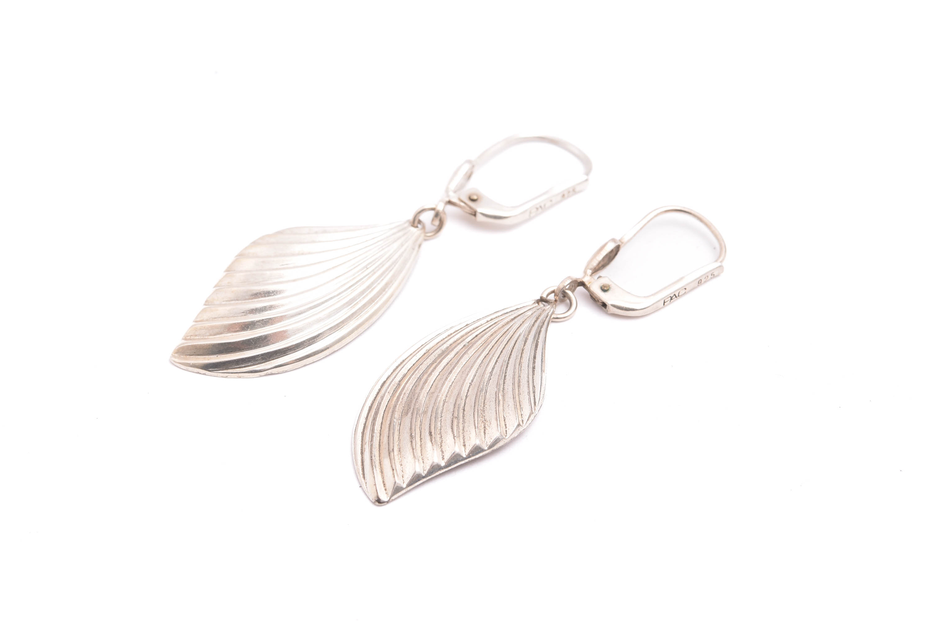 PAR ÖRHÄNGEN SILVER, 4,4CM INKL ÖGLAN, TILLVERKAR-STÄMPEL: PAC