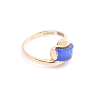 RING M BLÅ SYNTETISK STEN (NAGG & SLITAGE PÅ STENEN) 17,5MM