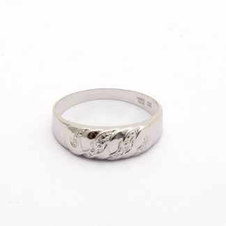 RING I VITGULD MED DIAMANTER ø 17,5MM