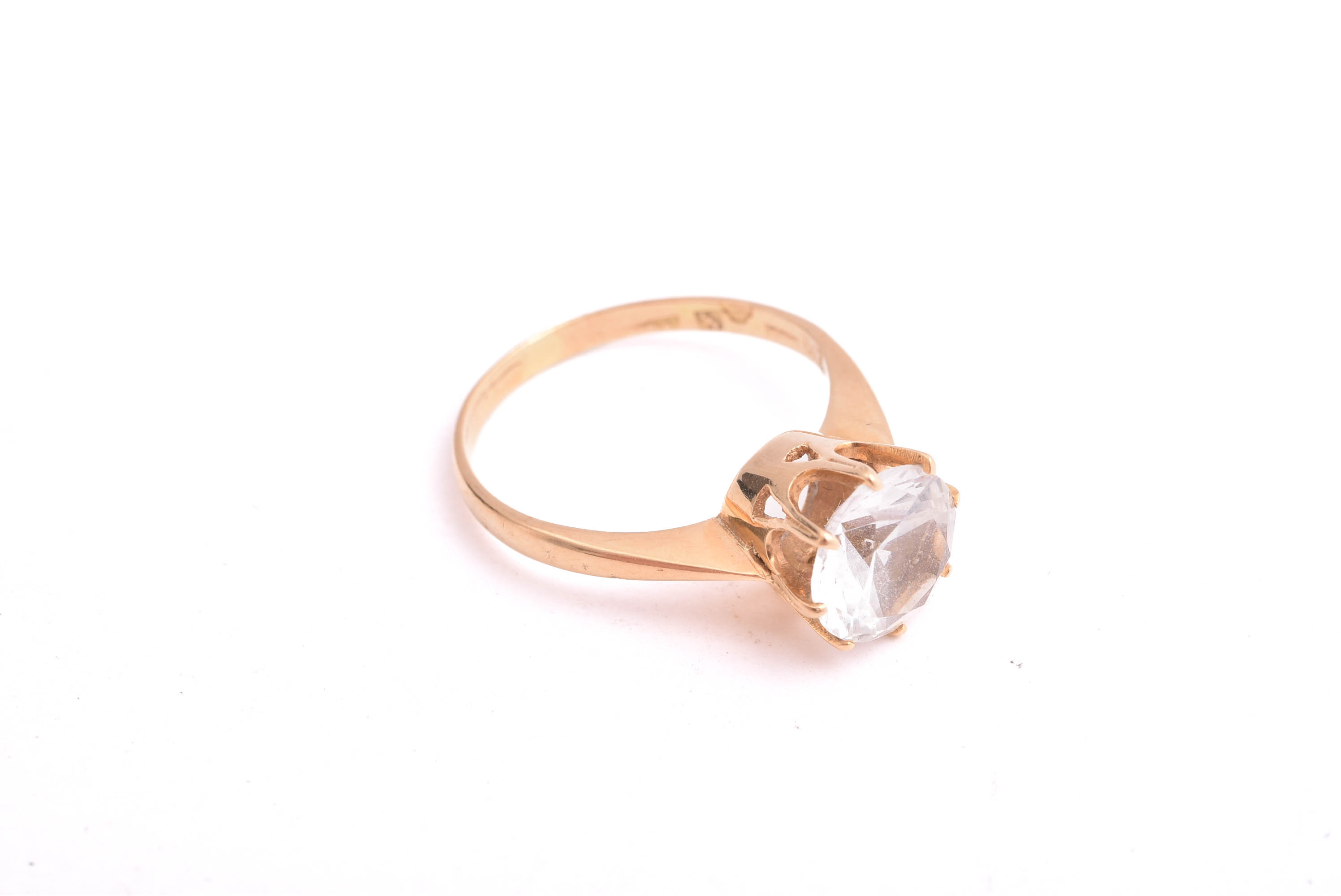 RING M VIT SYNTETISK STEN, 16,5MM, TILLV. SÄVSJÖ 1975