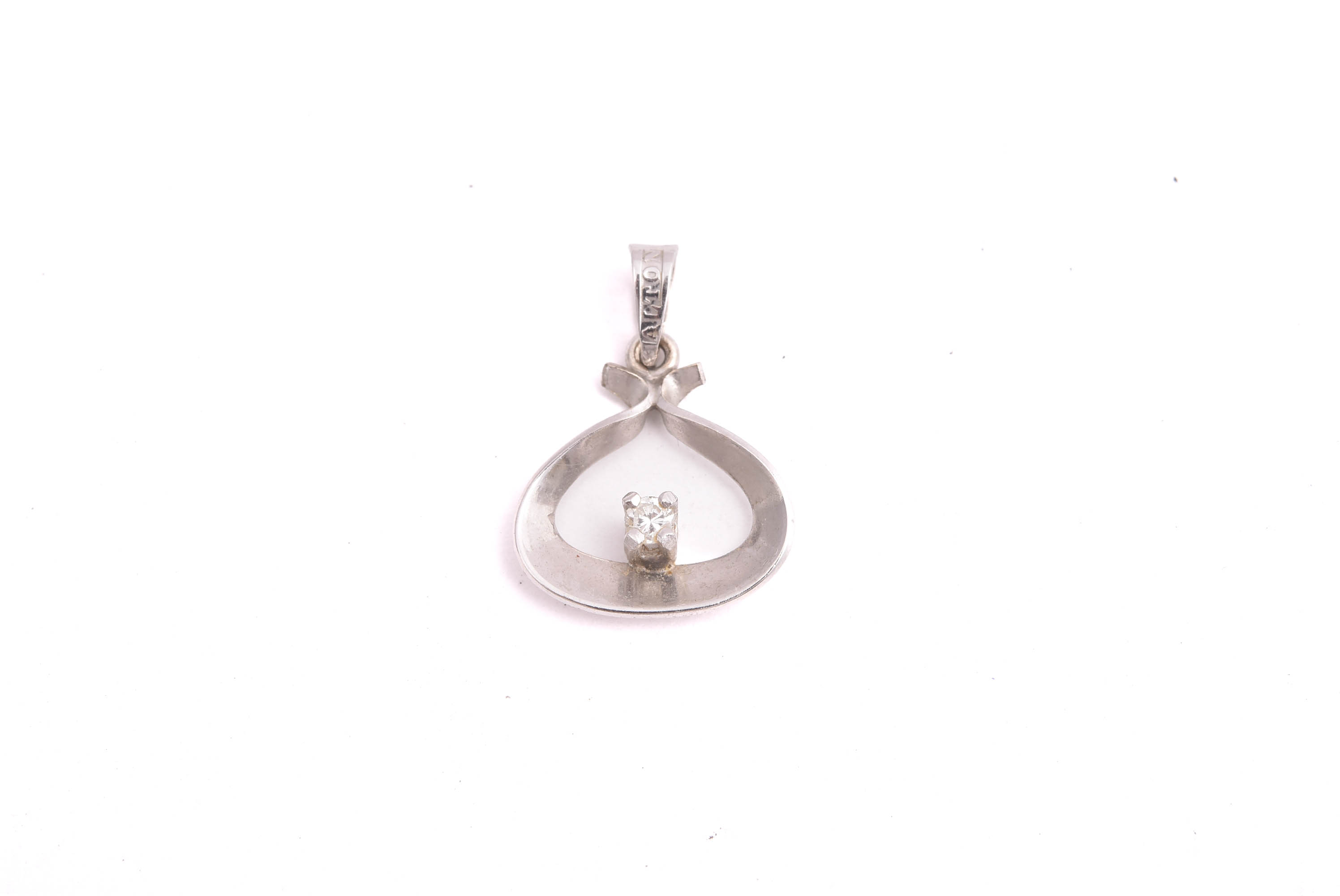 HÄNGE VITGULD HJÄRTA M BRILJANT-SLIPAD DIAMANT CA 0,03CT, 1,7CM INKL ÖGLAN, TILLV: ALTON GULD, FALKÖPING