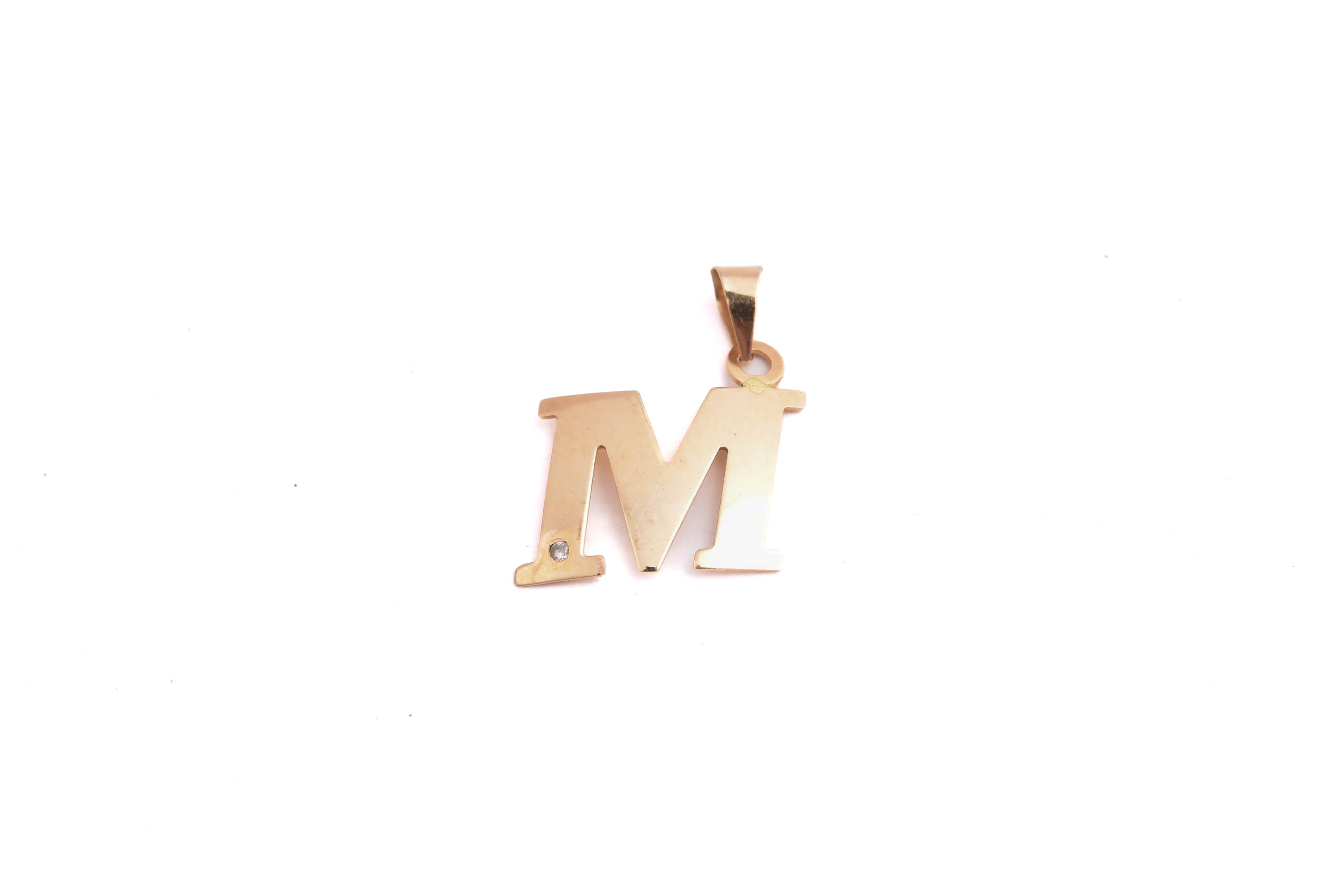 HÄNGE ”M”, 2CM INKL ÖGLAN, TILLV. GULDFYND