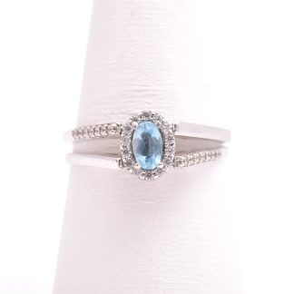 RING M SYNTETISKA STENAR, 18,25MM, VÄNDBAR (LJUSBLÅ MITTSTEN PÅ ENA SIDAN, SVART MITTSTEN PÅ ANDRA)