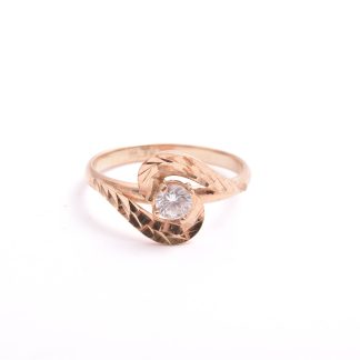 RING M VIT SYNTETISK STEN, 18,5MM
